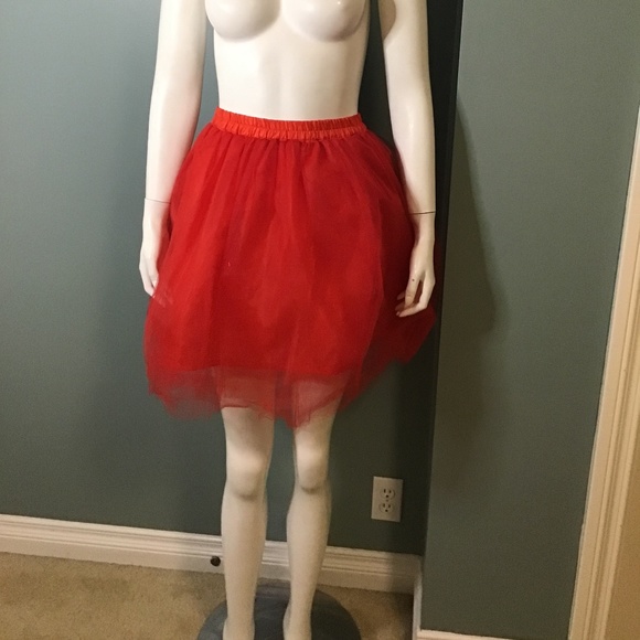 Red 6 layer Tutu - Picture 1 of 2